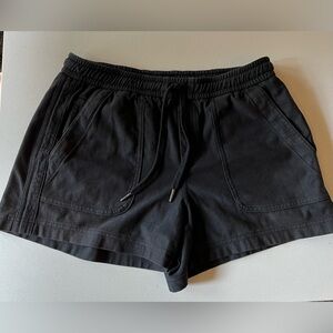 Athleta Farallon short, black, size 8